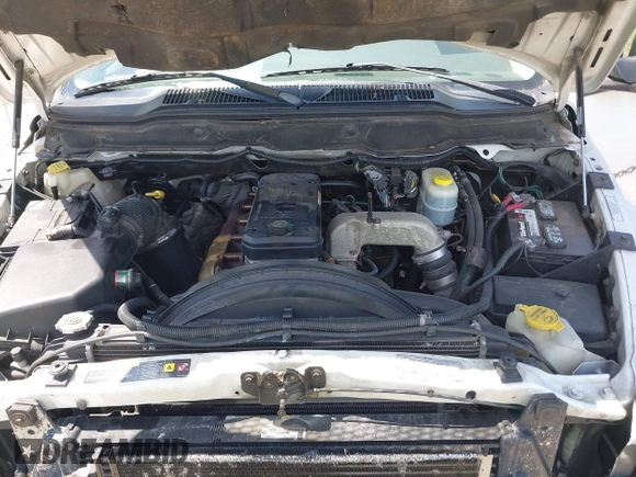 2005 Dodge 2500 ST z VIN 3D7KR28C85G790634, wystawiony jako IAAI lot #42311281 z przebiegiem 205 839 mil mil oraz . Historia ofert i sprzedaży dostępna na DreamBid. Obrazek 10.