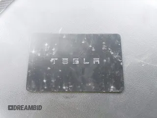 2022 Tesla Model X Plaid z VIN 7SAXCBE6XNF358023, wystawiony jako IAAI lot #41683857 z przebiegiem 42 821 mil mil oraz . Historia ofert i sprzedaży dostępna na DreamBid. Obrazek 11.
