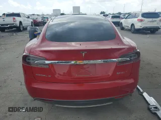2013 Tesla Model S with VIN 5YJSA1AG7DFP12228, listed as a Copart auction lot 60040665 with 87,674 mi miles and Clean title. Bid and sale history available at DreamBid. Image 6.