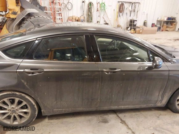 2017 Ford Fusion SE with VIN 3FA6P0HD5HR306044, listed as a IAAI auction lot 41519910 with 163,333 mi miles. Bid and sale history available at carsss.com. Image 13.