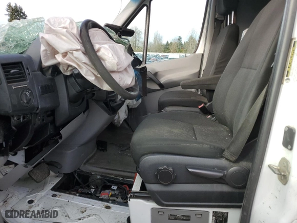 2015 Mercedes-Benz Sprinter Cargo Vans EXT with VIN WD3PE8DC5F5947334, listed as a Copart auction lot 46266855 with 0 mi miles and Clean Title. Bid and sale history available at carsss.com. Image 7.