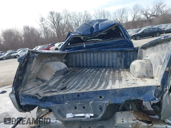 2001 Dodge 1500 z VIN 3B7HF13Z61G762957, wystawiony jako IAAI lot #41679791 z przebiegiem Nie podano mil oraz . Historia ofert i sprzedaży dostępna na DreamBid. Obrazek 15.