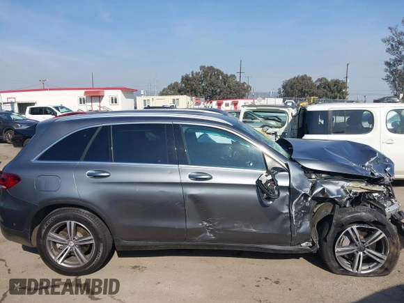 2020 Mercedes-Benz GLC 300 z VIN W1N0G8DB4LF802826, wystawiony jako IAAI lot #41831727 z przebiegiem 59 211 mil mil oraz . Historia ofert i sprzedaży dostępna na DreamBid. Obrazek 13.
