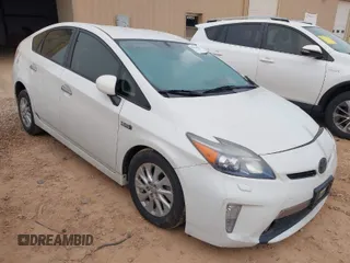 2012 Toyota Prius with VIN JTDKN3DP5C3002266, listed as a IAAI auction lot 41792563 with 135,426 mi miles and . Bid and sale history available at DreamBid. Image 1.