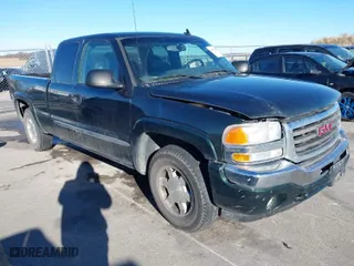 2006 GMC Sierra 1500 SLE1 with VIN 1GTEK19Z26Z127442, listed as a IAAI auction lot 41117289 with 197,240 mi miles. Bid and sale history available at carsss.com. Image 1.