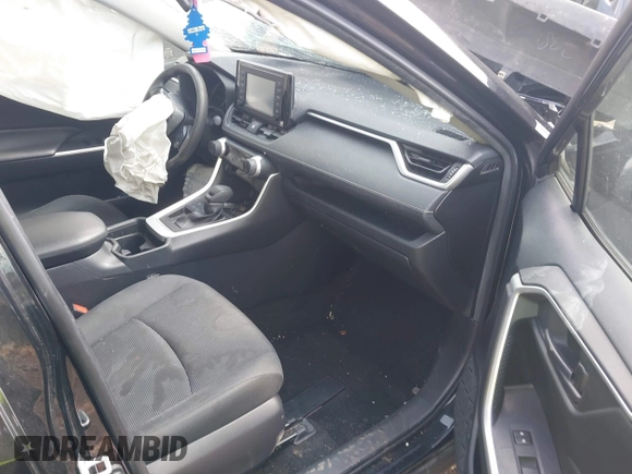 2019 Toyota RAV4 LE with VIN JTMH1RFV6KJ006440, listed as a IAAI auction lot 40428772 with 169,218 mi miles. Bid and sale history available at carsss.com. Image 5.