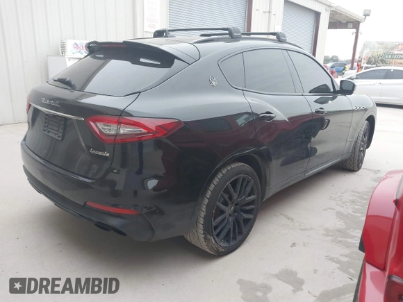 2019 Maserati Levante S z VIN ZN661YUS0KX335883, wystawiony jako IAAI lot #41575823 z przebiegiem 71 080 mil mil oraz . Historia ofert i sprzedaży dostępna na DreamBid. Obrazek 4.