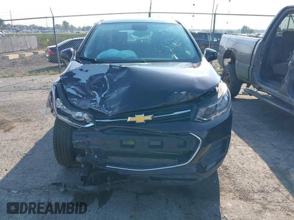 2020 Chevrolet Trax LS with VIN KL7CJKSB2LB352250, listed as a IAAI auction lot 40187405 with 49,543 mi miles and . Bid and sale history available at DreamBid. Image 13.