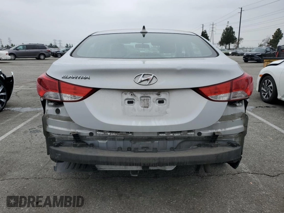2013 Hyundai Elantra GLS z VIN KMHDH4AE0DU019346, wystawiony jako Copart lot #50828415 z przebiegiem 121 897 mil mil oraz Szkoda całkowita • Salvage title. Historia ofert i sprzedaży dostępna na DreamBid. Obrazek 6.