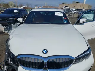 2020 BMW 3 Series 330i xDrive with VIN 3MW5R7J08L8B09946, listed as a IAAI auction lot 41989250 with 33,921 mi miles and . Bid and sale history available at DreamBid. Image 10.