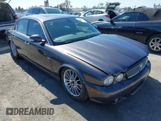2008 Jaguar XJ with VIN SAJWA71B68SH22853, listed as a IAAI auction lot 41678688 with 76,367 mi miles. Bid and sale history available at carsss.com. Image 1.