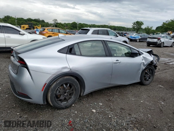 2023 Toyota Prius LE z VIN JTDACAAU1P3000455, wystawiony jako Copart lot #58039065 z przebiegiem 30 001 mil mil oraz Nie do naprawy • Non repairable. Historia ofert i sprzedaży dostępna na DreamBid. Obrazek 3.