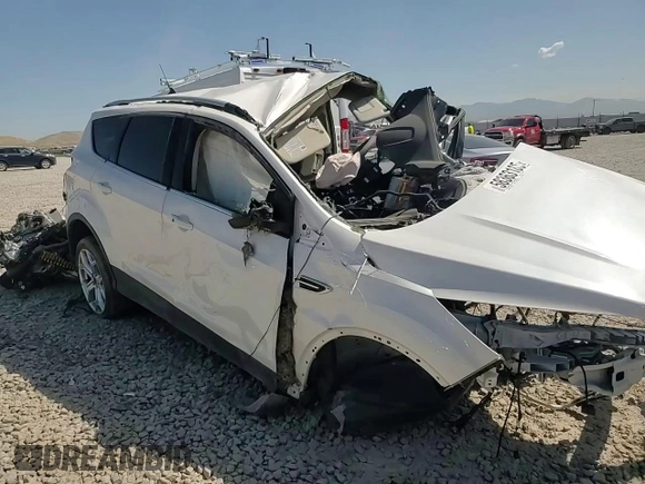 2019 Ford Escape Titanium с VIN 1FMCU9J93KUB60965, выставлен на аукционе Copart как лот 58363185 с пробегом Не указан миль и Списание • Salvage title. История ставок и продаж доступна на DreamBid. Изображение 15.