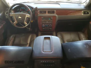 2014 Chevrolet Suburban LT with VIN 1GNSCJE02ER202427, listed as a Copart auction lot 71253834 with 247,515 mi miles and Clean Title. Bid and sale history available at carsss.com. Image 8.