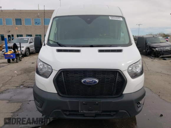 2023 Ford Transit with VIN 1FTYE2CG5PKB19301, listed as a Copart auction lot 50044225 with 38,943 mi miles and Salvage title. Bid and sale history available at DreamBid. Image 5.
