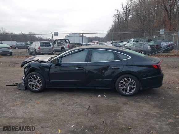 2021 Hyundai Sonata SEL with VIN 5NPEF4JA3MH092362, listed as a IAAI auction lot 41178559 with 1 mi miles. Bid and sale history available at carsss.com. Image 14.