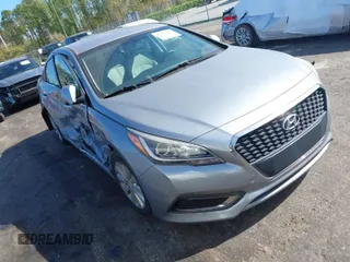 2016 Hyundai Sonata Hybrid SE with VIN KMHE24L19GA014720, listed as a IAAI auction lot 41879166 with 83,187 mi miles. Bid and sale history available at carsss.com. Image 1.