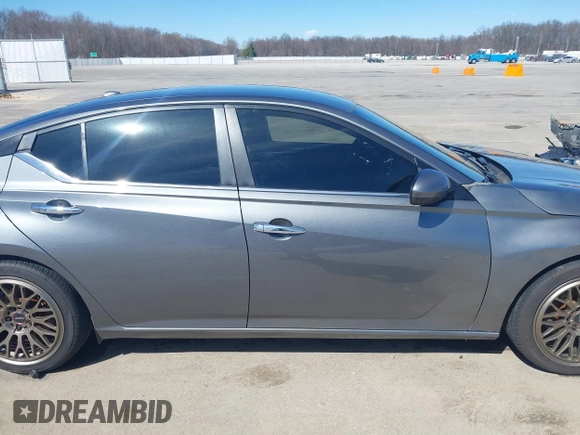 2020 Nissan Altima 2.5 S with VIN 1N4BL4BV1LC206534, listed as a IAAI auction lot 41864603 with 51,871 mi miles. Bid and sale history available at carsss.com. Image 13.