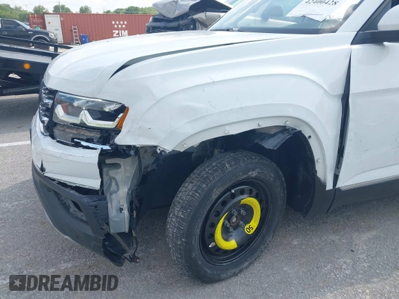 2019 Volkswagen Atlas SEL with VIN 1V2ER2CA0KC512305, listed as a IAAI auction lot 42400428 with 137,516 mi miles and . Bid and sale history available at DreamBid. Image 6.