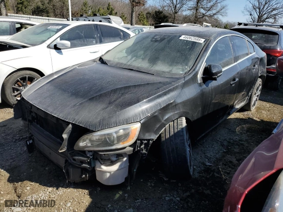 2015 Volvo S60 T5 Drive-E Platinum with VIN YV140MFM3F1363652, listed as a Copart auction lot 46062595 with 9,105 mi miles and Salvage Title. Bid and sale history available at carsss.com. Image 1.