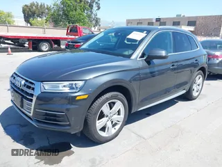 2019 Audi Q5 Premium with VIN WA1ANAFY2K2040638, listed as a IAAI auction lot 42095555 with 98,990 mi miles. Bid and sale history available at carsss.com. Image 2.