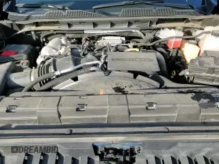 2023 Chevrolet Silverado 2500HD LTZ z VIN 1GC4YPEY8PF132139, wystawiony jako Copart lot #85425444 z przebiegiem 98 441 mil mil oraz Czysty tytuł • Clean title. Historia ofert i sprzedaży dostępna na DreamBid. Obrazek 13.
