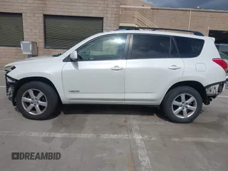 2006 Toyota RAV4 Limited with VIN JTMBK31V665006220, listed as a IAAI auction lot 41922963 with 207,389 mi miles. Bid and sale history available at carsss.com. Image 15.