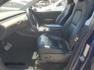 2022 Tesla Model Y Performance z VIN 7SAYGDEF6NF337710, wystawiony jako Copart lot #60200985 z przebiegiem 101 168 mil mil oraz Szkoda całkowita • Salvage title. Historia ofert i sprzedaży dostępna na DreamBid. Obrazek 7.