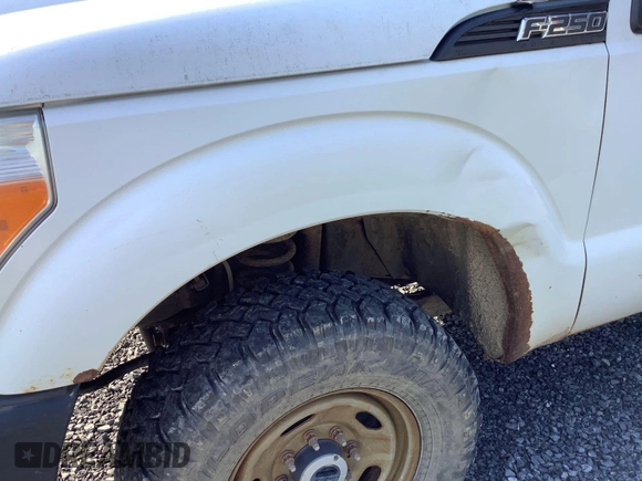 2016 Ford F-250 XLT with VIN 1FT7X2B66GEA39597, listed as a IAAI auction lot 42674454 with 132,770 mi miles and . Bid and sale history available at DreamBid. Image 3.