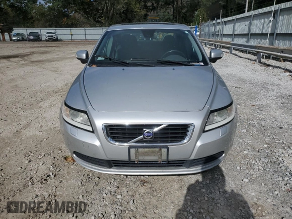 2008 Volvo S40 2.4L with VIN YV1MS390582364957, listed as a Copart auction lot 75303974 with 195,546 mi miles and Clean Title. Bid and sale history available at carsss.com. Image 5.