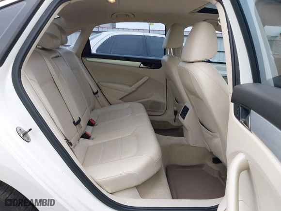 2013 Volkswagen Passat TDI SE with VIN 1VWBN7A34DC075197, listed as a IAAI auction lot 41707346 with 188,685 mi miles. Bid and sale history available at carsss.com. Image 8.