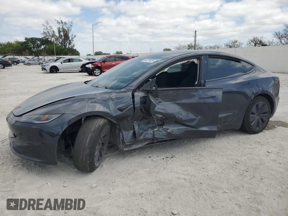 2024 Tesla Model 3 z VIN 5YJ3E1EA8RF749228, wystawiony jako Copart lot #54073925 z przebiegiem 5 369 mil mil oraz Szkoda całkowita • Salvage title. Historia ofert i sprzedaży dostępna na DreamBid. Obrazek 1.