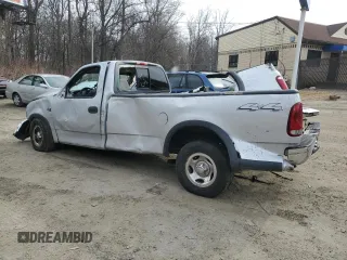 2000 Ford F-150 XL with VIN 1FTZF182XYNC17149, listed as a Copart auction lot 44325635 with Not provided miles and Salvage title. Bid and sale history available at DreamBid. Image 2.