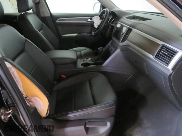 2021 Volkswagen Atlas SE z VIN 1V2WR2CA7MC547303, wystawiony jako Copart lot #58847065 z przebiegiem 81 035 mil mil oraz Szkoda całkowita • Salvage title. Historia ofert i sprzedaży dostępna na DreamBid. Obrazek 5.
