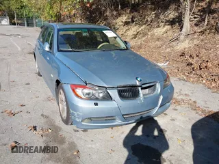 2006 BMW 3 Series 325xi with VIN WBAVD13576KV09164, listed as a IAAI auction lot 40558363 with 148,819 mi miles. Bid and sale history available at carsss.com. Image 6.