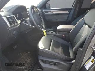 2023 Volkswagen Atlas SE с VIN 1V2HE2CA4PC207034, выставлен на аукционе Copart как лот 74105433 с пробегом 9 918 миль миль и . История ставок и продаж доступна на DreamBid. Изображение 7.
