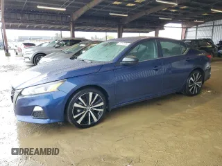 2022 Nissan Altima 2.5 SR with VIN 1N4BL4CV3NN327460, listed as a Copart auction lot 44026825 with 84,771 mi miles and Salvage Title. Bid and sale history available at carsss.com. Image 1.