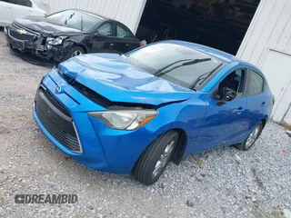 2016 Scion iA with VIN 3MYDLBZV2GY138644, listed as a IAAI auction lot 40790811 with 87,445 mi miles. Bid and sale history available at carsss.com. Image 17.