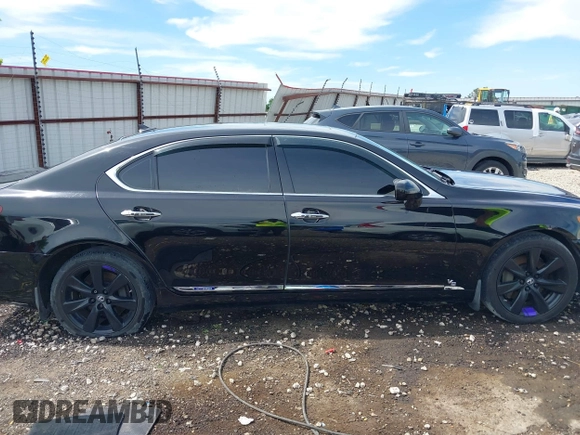 2008 Lexus LS 600h L with VIN JTHDU46FX85001632, listed as a IAAI auction lot 42595828 with 232,973 mi miles and . Bid and sale history available at DreamBid. Image 13.