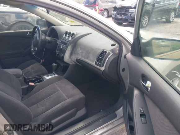 2009 Nissan Altima SL with VIN 1N4AL21E59N486182, listed as a IAAI auction lot 41920572 with 73,443 mi miles and . Bid and sale history available at DreamBid. Image 5.