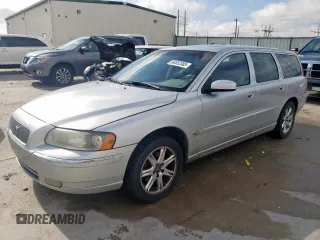 2005 Volvo V70 с VIN YV1SW592052461925, выставлен на аукционе Copart как лот 54532385 с пробегом 115 294 миль миль и Списание • Salvage title. История ставок и продаж доступна на DreamBid. Изображение 1.