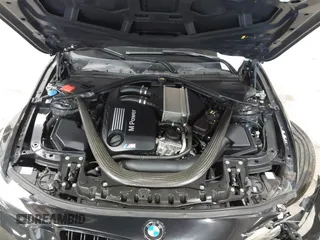 2017 BMW M3 z VIN WBS8M9C52H5G83686, wystawiony jako IAAI lot #42205796 z przebiegiem 51 956 mil mil oraz . Historia ofert i sprzedaży dostępna na DreamBid. Obrazek 10.