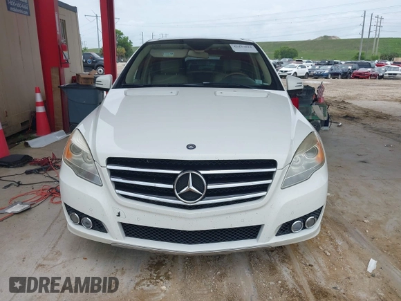 2011 Mercedes-Benz R 350 z VIN 4JGCB6FEXBA113685, wystawiony jako IAAI lot #42437813 z przebiegiem 90 653 mil mil oraz . Historia ofert i sprzedaży dostępna na DreamBid. Obrazek 12.