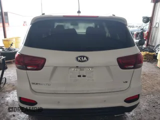 2019 Kia Sorento LX z VIN 5XYPG4A57KG609790, wystawiony jako IAAI lot #42199013 z przebiegiem 83 091 mil mil oraz . Historia ofert i sprzedaży dostępna na DreamBid. Obrazek 16.
