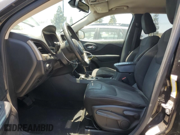 2016 Jeep Cherokee Latitude with VIN 1C4PJLCB9GW127606, listed as a Copart auction lot 62907415 with 118,276 mi miles and Clean title. Bid and sale history available at DreamBid. Image 7.