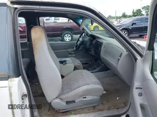 1998 Ford Explorer с VIN 1FMYU22E4WUB38942, выставлен на аукционе IAAI как лот 42188468 с пробегом 226 412 миль миль и . История ставок и продаж доступна на DreamBid. Изображение 5.