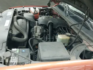 2001 GMC Sierra 1500 SLE с VIN 1GTEC19T11Z172437, выставлен на аукционе IAAI как лот 42549447 с пробегом 162 329 миль миль и . История ставок и продаж доступна на DreamBid. Изображение 12.
