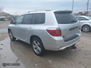 2009 Toyota Highlander Sport with VIN JTEES43A892149040, listed as a IAAI auction lot 42051030 with 175,983 mi miles. Bid and sale history available at carsss.com. Image 3.