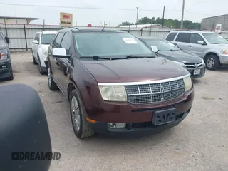 2009 Lincoln MKX with VIN 2LMDU68C69BJ05709, listed as a IAAI auction lot 41890352 with 174,260 mi miles. Bid and sale history available at carsss.com. Image 1.