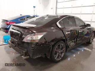 2014 Nissan Maxima SV z VIN 1N4AA5AP5EC910605, wystawiony jako IAAI lot #42082685 z przebiegiem 83 628 mil mil oraz . Historia ofert i sprzedaży dostępna na DreamBid. Obrazek 6.